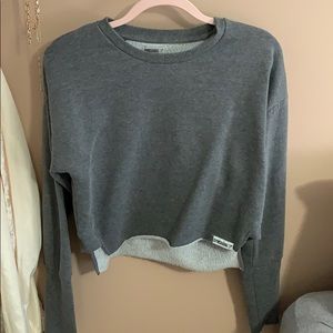 Cropped training sweater